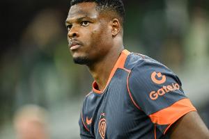 邓弗里斯:对阵克雷莫内塞时被换下很生气,但现在我们要向前看 邓弗里斯:对阵克雷莫内塞时被换下很生气,但现在我们要向前看