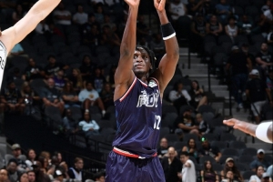 95加满!奥拉迪波半场10中7&7罚6中轰21分 另有5助2断正负值+4 95加满!奥拉迪波半场10中7&7罚6中轰21分 另有5助2断正负值+4