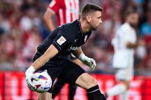 西蒙:我希望在圣马梅斯穿黑色球衣,这是巴斯克和毕巴门将的灵魂 西蒙:我希望在圣马梅斯穿黑色球衣,这是巴斯克和毕巴门将的灵魂