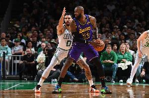 伤病来袭!美记:若算上詹姆斯 上赛季最佳阵3名球员本赛季将落选 伤病来袭!美记:若算上詹姆斯 上赛季最佳阵3名球员本赛季将落选