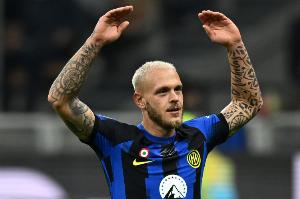 意媒:国米希望和迪马尔科续约至2030年,已经和球员经纪公司讨论 意媒:国米希望和迪马尔科续约至2030年,已经和球员经纪公司讨论