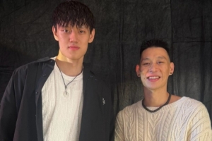 曾凡博:很高兴又一次见到了豪哥 大家的支持是我前进的最大动力 曾凡博:很高兴又一次见到了豪哥 大家的支持是我前进的最大动力