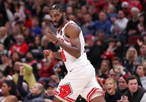 多诺万:帕威能在NBA闯出一片天 关键是能否在比赛中保持拼劲 多诺万:帕威能在NBA闯出一片天 关键是能否在比赛中保持拼劲