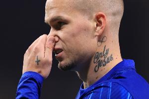 BBC记者:切尔西想要6000万镑以上赞助,穆德里克仍在单独训练 BBC记者:切尔西想要6000万镑以上赞助,穆德里克仍在单独训练