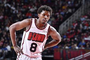 泰特:我过去两年感觉都是在靠一条半腿在打球 希望我能如期复出 泰特:我过去两年感觉都是在靠一条半腿在打球 希望我能如期复出