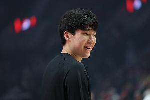 比卢普斯:我对杨瀚森的信心 跟他来自哪里无关 比卢普斯:我对杨瀚森的信心 跟他来自哪里无关