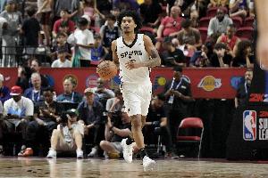 令人满意!榜眼哈珀6中4拿到9分3助 正负值+20全队最高 令人满意!榜眼哈珀6中4拿到9分3助 正负值+20全队最高