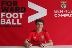 3年一飞冲天!18岁内维斯被提拔到一队时身价才50万,3年后9000万 3年一飞冲天!18岁内维斯被提拔到一队时身价才50万,3年后9000万