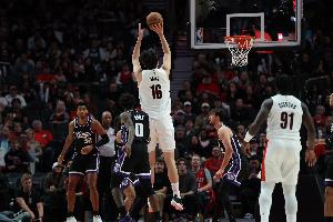 牌面!NBA官方社媒晒杨瀚森数据:16分4篮板3封盖! 牌面!NBA官方社媒晒杨瀚森数据:16分4篮板3封盖!