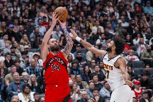 化身铁匠!马穆凯拉什维利上半场6中1得4分4板1助 三分5中0 化身铁匠!马穆凯拉什维利上半场6中1得4分4板1助 三分5中0