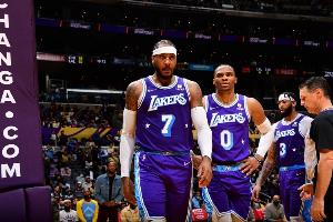 安东尼：威少不可能从队史GOAT变成可有可无球员 他还能发挥作用