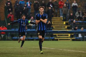 意媒:国米今夏拒绝外租19岁前锋斯皮纳切,想让他留在U23踢意丙 意媒:国米今夏拒绝外租19岁前锋斯皮纳切,想让他留在U23踢意丙