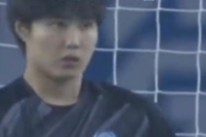 18岁门将戴曜城加入亚泰一线队训练,此前代表泰州队征战苏超 18岁门将戴曜城加入亚泰一线队训练,此前代表泰州队征战苏超