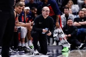 大范:小范把底子一般的快船变成防守强队 他绝对还能胜任主教练 大范:小范把底子一般的快船变成防守强队 他绝对还能胜任主教练