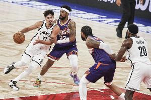 展现大局观!26号秀萨拉夫送出11助攻 5中2拿到4分4篮板1抢断 展现大局观!26号秀萨拉夫送出11助攻 5中2拿到4分4篮板1抢断