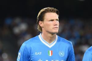 麦克托米奈:我爱那不勒斯这个地方,这是推动我生涯前进的机会 麦克托米奈:我爱那不勒斯这个地方,这是推动我生涯前进的机会