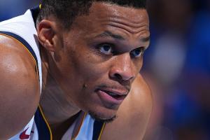 Stein:威少目前无意去海外打球 专注回归NBA Stein:威少目前无意去海外打球 专注回归NBA