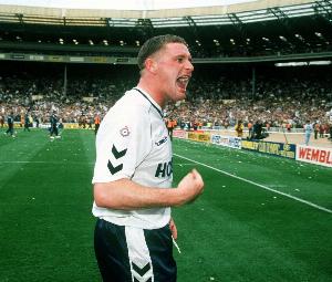 加斯科因:时至今日我仍相信足坛没人比我更强,我是世界最佳 加斯科因:时至今日我仍相信足坛没人比我更强,我是世界最佳