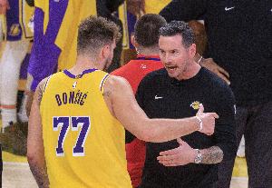 以前就很看好!3年前还是评论员的雷迪克就曾表示 关键球会选卢卡 以前就很看好!3年前还是评论员的雷迪克就曾表示 关键球会选卢卡