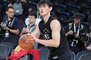 媒体人:中国赛就是给中国球迷看热闹?显然不是但要顾及中国市场 媒体人:中国赛就是给中国球迷看热闹?显然不是但要顾及中国市场