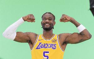 这是开窍了!艾顿出战26分钟 8中6高效砍14分8板5助2断1帽! 这是开窍了!艾顿出战26分钟 8中6高效砍14分8板5助2断1帽!