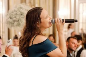 葡媒：达洛特姐姐是歌手，她将担任英国歌手斯科特演唱会开场嘉宾