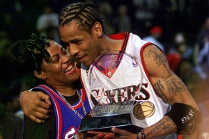 艾弗森:在街上有男球迷想约我吃饭 说爱我就像爱兄弟 艾弗森:在街上有男球迷想约我吃饭 说爱我就像爱兄弟