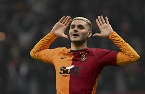 千万年薪!记者:沙特两年2000万欧合同引诱伊卡尔迪,想冬窗抢人 千万年薪!记者:沙特两年2000万欧合同引诱伊卡尔迪,想冬窗抢人