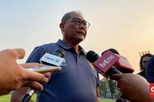 赛后怒推马宁染红!印尼领队:再申诉也没意义,一切都结束了 赛后怒推马宁染红!印尼领队:再申诉也没意义,一切都结束了