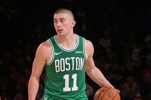 双枪?普理查德半场7中6得14分 西蒙斯三分4中3得10分 双枪?普理查德半场7中6得14分 西蒙斯三分4中3得10分