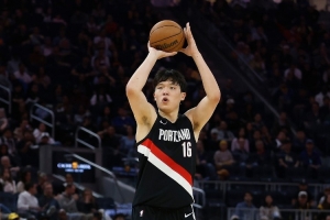 队记：阿夫迪亚来后没队友想学希伯来语 但杨瀚森来后有人学中文