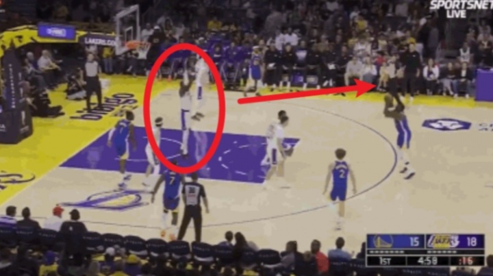 顿宝怎么有点可爱😅艾顿在篮下干扰追梦三分投篮 顿宝怎么有点可爱😅艾顿在篮下干扰追梦三分投篮