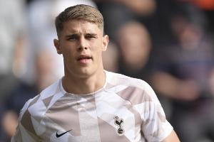 周薪目前5万镑!英媒:热刺计划在年前涨薪续约范德文 周薪目前5万镑!英媒:热刺计划在年前涨薪续约范德文