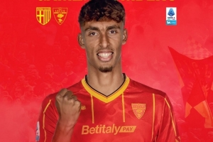 米体:国米关注莱切20岁中卫加布里埃尔,英超、德甲球队也有意 米体:国米关注莱切20岁中卫加布里埃尔,英超、德甲球队也有意