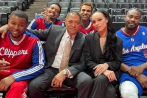 里弗斯谈影星在美剧饰演自己:准备很细致 但他说模仿不了我声音 里弗斯谈影星在美剧饰演自己:准备很细致 但他说模仿不了我声音