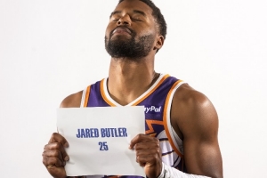 我也叫巴特勒!贾里德-巴特勒26中14&三分10中5狂轰35分7板9助! 我也叫巴特勒!贾里德-巴特勒26中14&三分10中5狂轰35分7板9助!