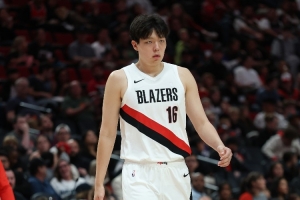 阿夫迪亚:杨瀚森充满求知欲和竞争意识 我们的化学反应会很特别 阿夫迪亚:杨瀚森充满求知欲和竞争意识 我们的化学反应会很特别