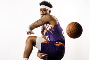 战旧主显杀心!乔丹-古德温20中10砍24分4板6助1断 三分7中3 战旧主显杀心!乔丹-古德温20中10砍24分4板6助1断 三分7中3