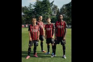 将携手共度20年!官方:AC米兰与阿联酋航空达成续约协议 将携手共度20年!官方:AC米兰与阿联酋航空达成续约协议