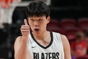 状态越来越好!媒体人:杨瀚森三分回应 他的远投真是自信发炮 状态越来越好!媒体人:杨瀚森三分回应 他的远投真是自信发炮