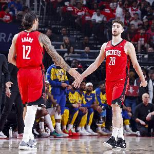 双塔阵容!火箭对阵鹈鹕先发:阿门杜兰特贾巴里申京亚当斯 双塔阵容!火箭对阵鹈鹕先发:阿门杜兰特贾巴里申京亚当斯