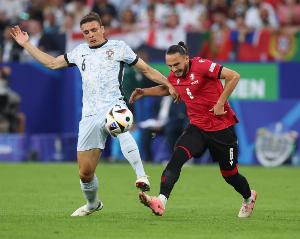 帕利尼亚:我们距离出线只有一步之遥,希望11月份锁定世界杯资格 帕利尼亚:我们距离出线只有一步之遥,希望11月份锁定世界杯资格