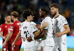 塔瓦雷斯:下场比赛要全力争取晋级世界杯 门德斯是很出色的球员 塔瓦雷斯:下场比赛要全力争取晋级世界杯 门德斯是很出色的球员