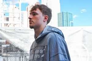 独行侠官推晒登机帅照:浓眉、克莱、弗拉格、拉塞尔齐上镜 独行侠官推晒登机帅照:浓眉、克莱、弗拉格、拉塞尔齐上镜