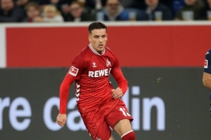 记者:拜仁多特和英超球队确在关注科隆小将马拉,但未有任何行动 记者:拜仁多特和英超球队确在关注科隆小将马拉,但未有任何行动