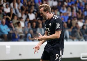 英媒:热刺酝酿明夏签回凯恩,球员渴望回归追逐希勒的进球纪录 英媒:热刺酝酿明夏签回凯恩,球员渴望回归追逐希勒的进球纪录