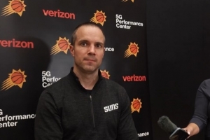 太阳主帅:我们的核心打法是既要打快节奏也要注重全员移动 太阳主帅:我们的核心打法是既要打快节奏也要注重全员移动