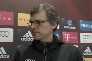 功勋助教:多特总是拜仁最怕的竞争对手,尚不认为拜仁能不败夺冠 功勋助教:多特总是拜仁最怕的竞争对手,尚不认为拜仁能不败夺冠