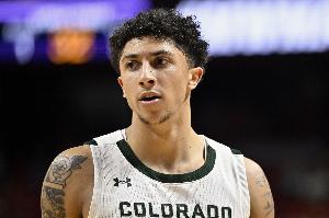 24号秀克利福德:我已适应当前环境 也逐渐找到了比赛节奏 24号秀克利福德:我已适应当前环境 也逐渐找到了比赛节奏