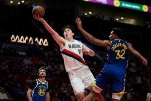 30天30队·开拓者:杨瀚森与队友们? 30天30队·开拓者:杨瀚森与队友们?